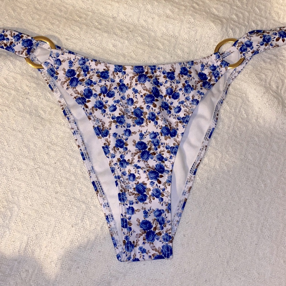 SHEIN bathing suit bottom never worn